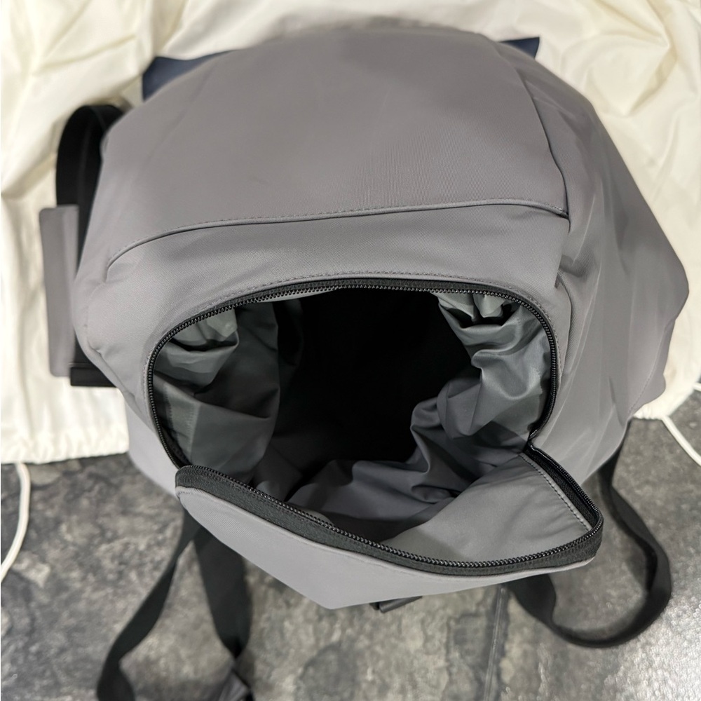 Away Gray Weekend Duffel Bag - Picture 8 of 8